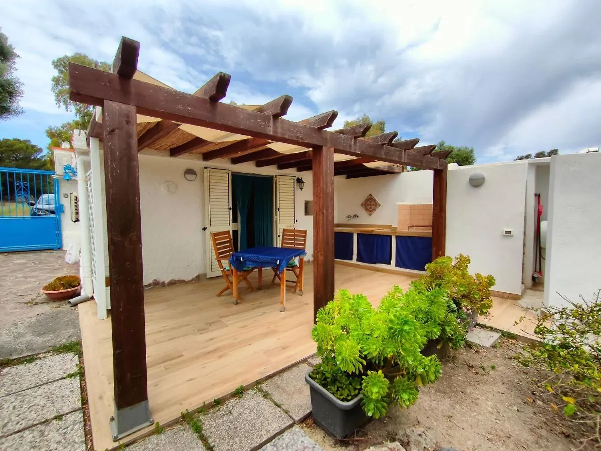 Cottage A 1Km Dal Centro Storico, 500 M Dal Mare,Veranda Attrezzata,Barbecue,Doccia Interna Ed Esterna,Giardino カルロフォルテ 0*,